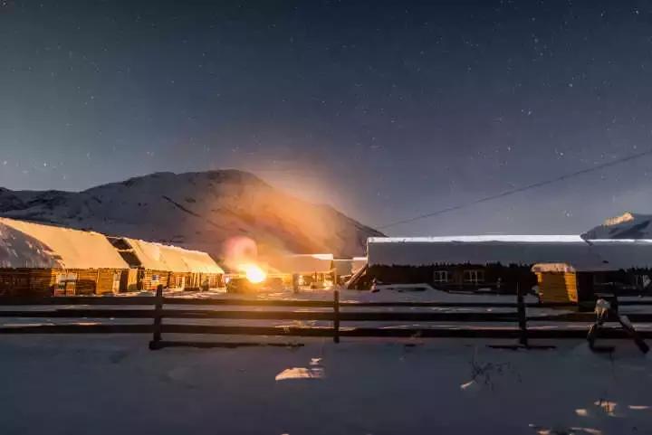 阴天室外拍照几点光线最好,下雨天拍照的注意事项