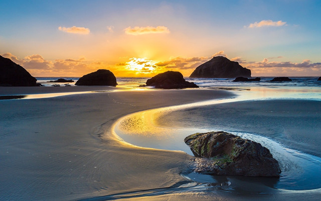 解读易经中的奇门遁甲,易经八字命理和奇门遁甲