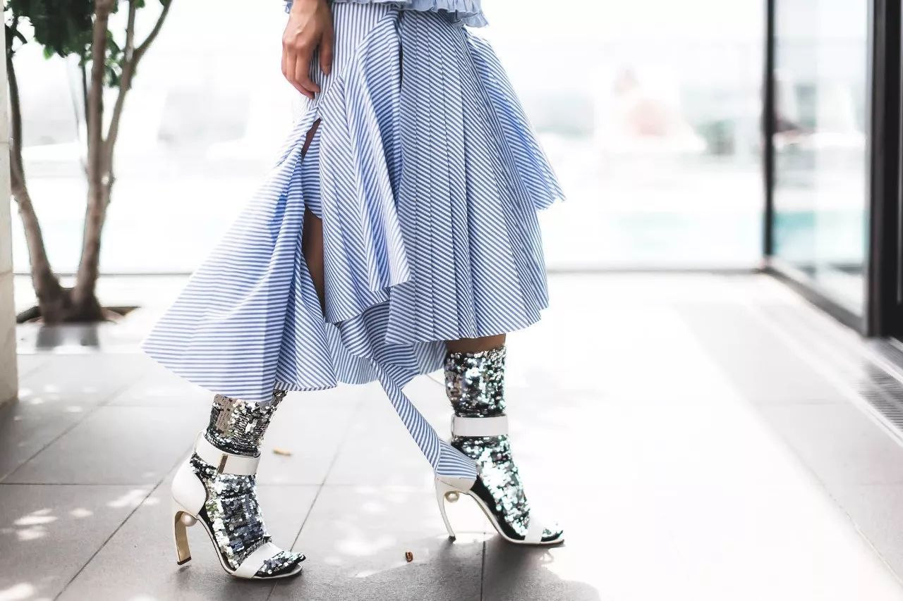 袜子如何搭配篮球鞋,法式水晶袜搭配什么袜子