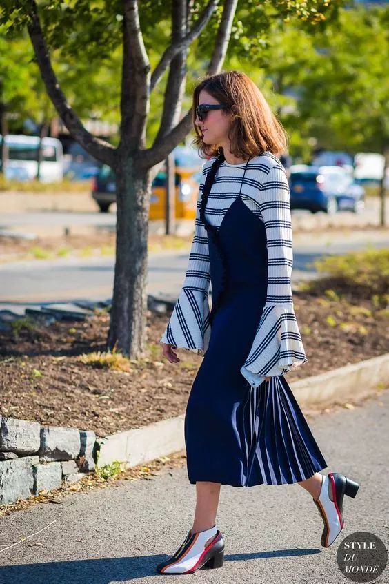 2018年不用大毛衣+仙女裙，你还敢说自己时髦？