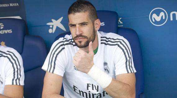 门将布冯受伤,皇马切尔西官宣新门将