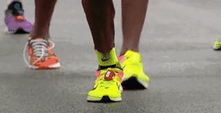 跑步快慢和鞋子有关系吗,跑步减脂速度快慢影响大么