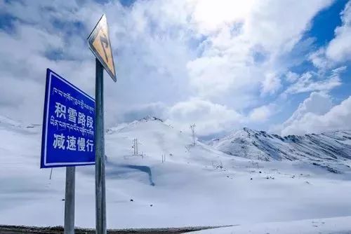 下雪车玻璃被冻住怎么办,雪后车玻璃结冰怎么处理