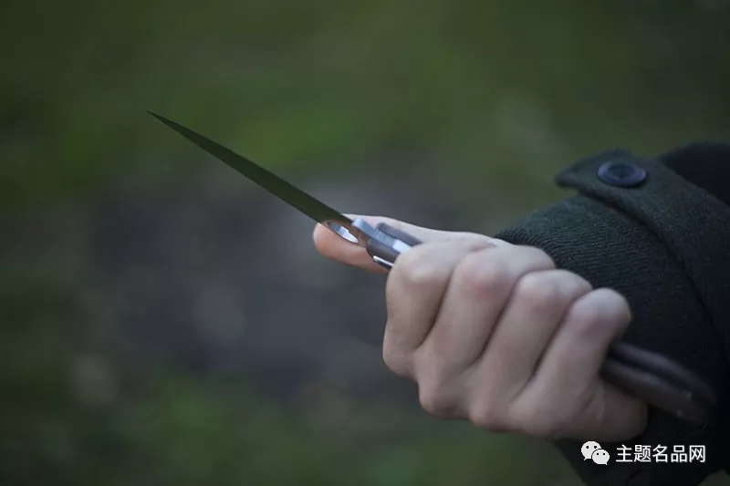 情怀玩家的收藏刀，只有情怀就够？-蜘蛛大M1代测评