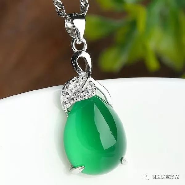 翡翠吊坠镶嵌款式图,翡翠无事牌男士吊坠