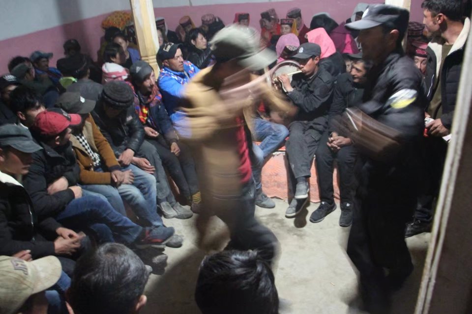 探秘帕米尔高原塔吉克族,帕米尔高原上的塔吉克族族人