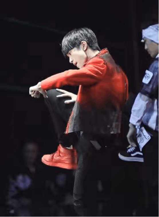 跳舞他们都不输：陈伟霆跳舞帅到爆裂，罗志祥亚洲舞王舞技超强