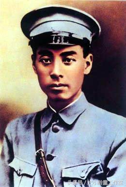 六小龄童纪念周恩来总理去世42周年，曾两次饰演周恩来