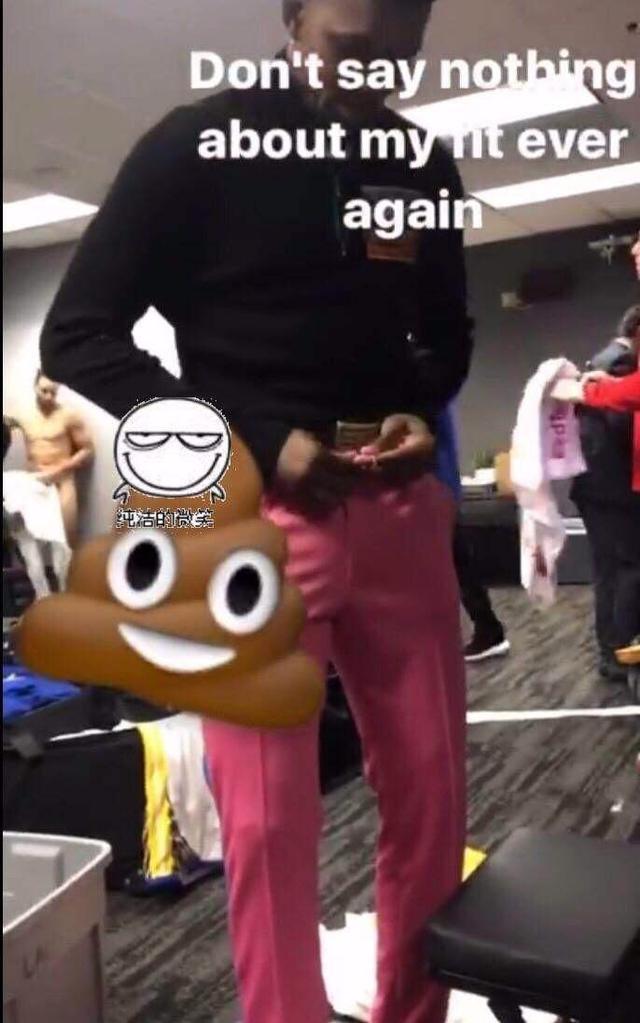 勇士库里搞笑合集,nba勇士队库里搞笑时刻