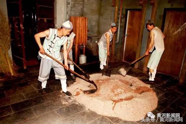 杏花村纯粮酿造散汾酒好喝不上头,天下大势汾酒