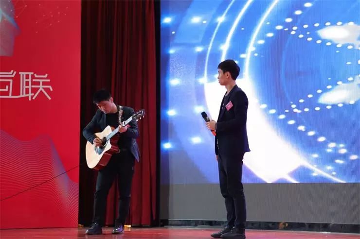 鍚开闆嗗洟骞翠細,鍚开骞翠細