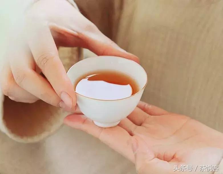 不宜喝红茶的人群,红茶的功效与作用禁忌人群