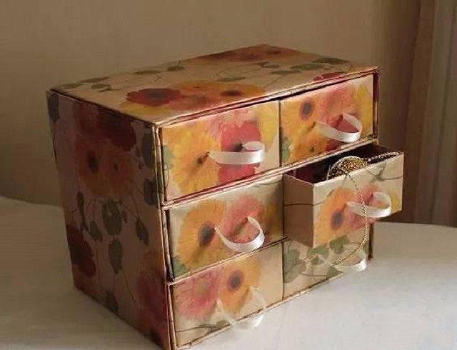 旧纸箱收纳盒怎么做,9-12岁自制学生零食收纳盒用纸箱