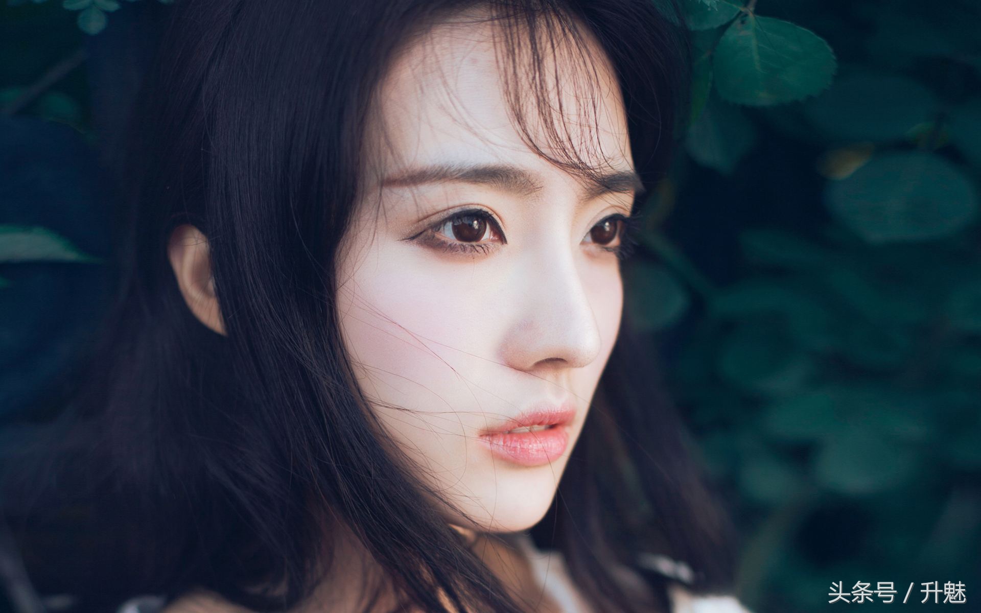 男人网上聊暧昧最好的解决方式,男朋友聊暧昧又求女朋友原谅