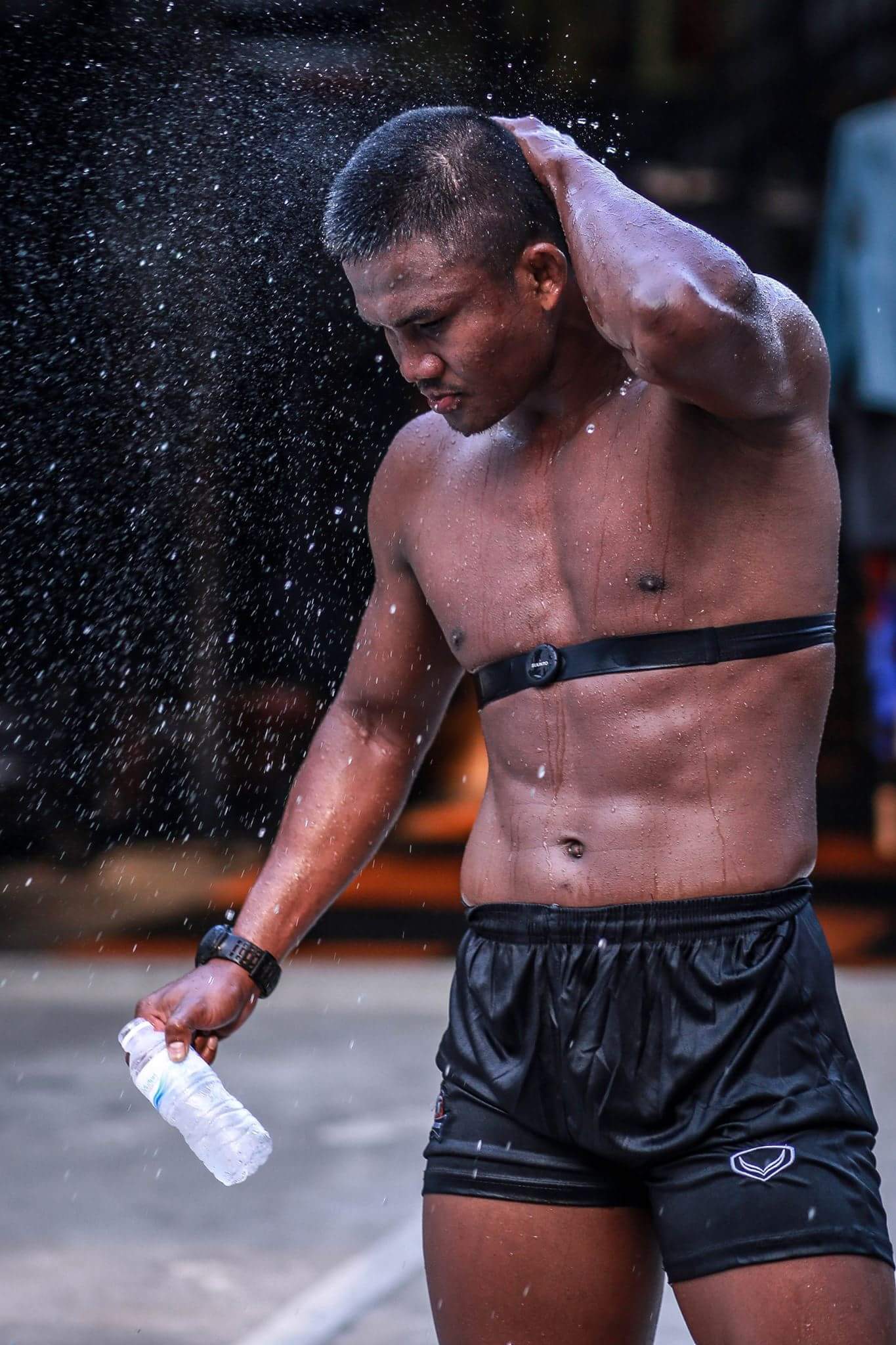 播求与一龙三番战现场直播,播求备战一龙训练