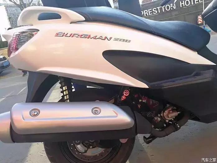 日本进口铃木250最新售价,铃木踏板250落地一共要多少钱