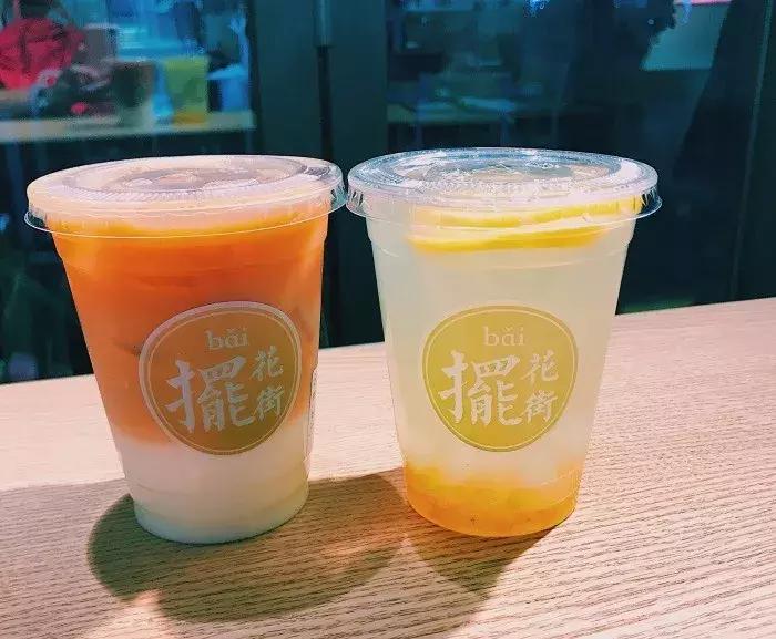 广州奶茶店被挤爆,奶茶店被挤爆