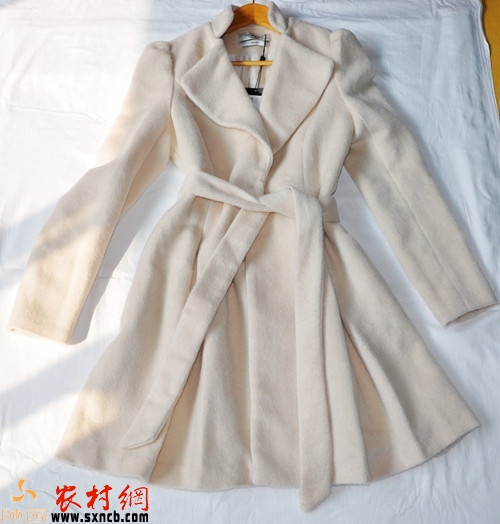 羊毛衣物污渍怎么去除,羊毛大衣有黄渍怎样清洗