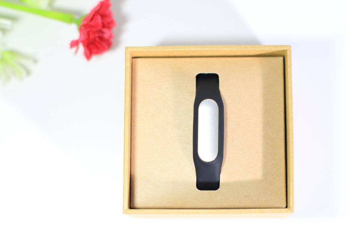 小米手环1光感版跟普通版区别,小米手环1代