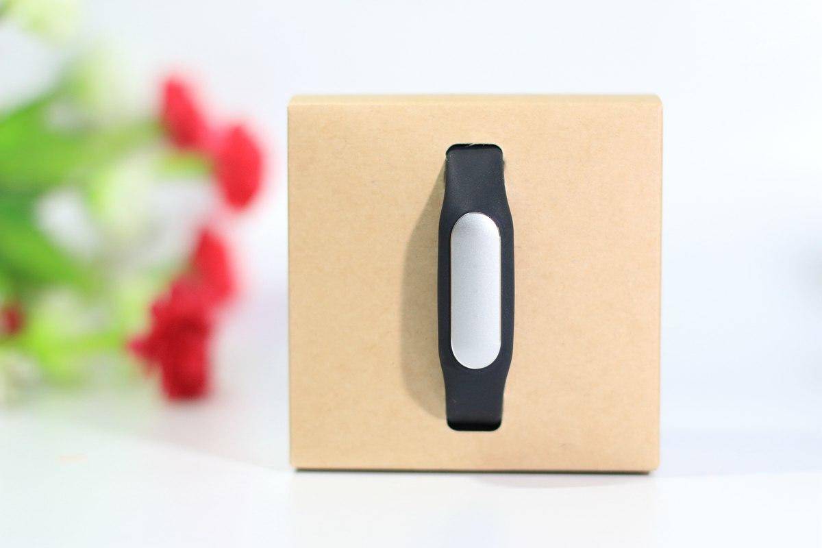 小米手环1光感版跟普通版区别,小米手环1代