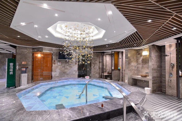 杭州下雪开车,今冬杭州有雪吗