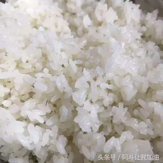 超好吃的电饭锅焖饭,超好吃的焖饭简单