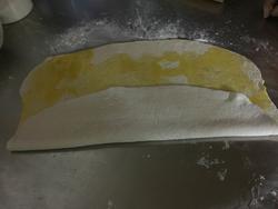 正宗葱油千层饼的详细做法,简单好吃的葱油发面饼