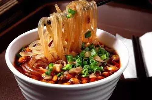 重庆旅游推荐四天三夜解放碑,重庆旅游攻略必去景点重庆解放碑