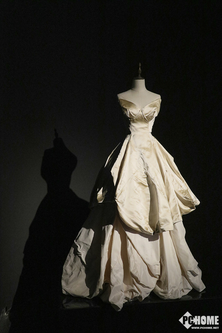 最好的佳能微单m6评测,佳能6d镜头推荐平价