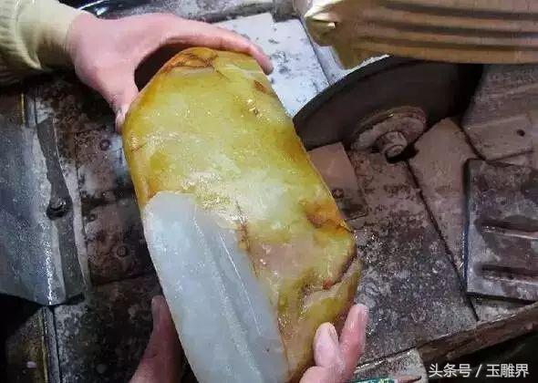 和田玉取不下来怎么办,玉手镯取不下来砸碎什么忌讳