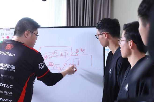 aga节目导师,aga导师