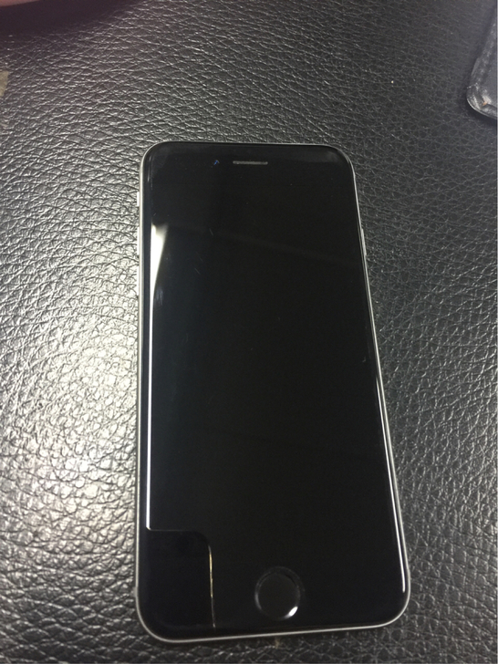 网友八百块收了美版无指纹的iPhone664GB，你们遇到会买吗？