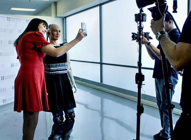 机器人ces,2019ces机器人