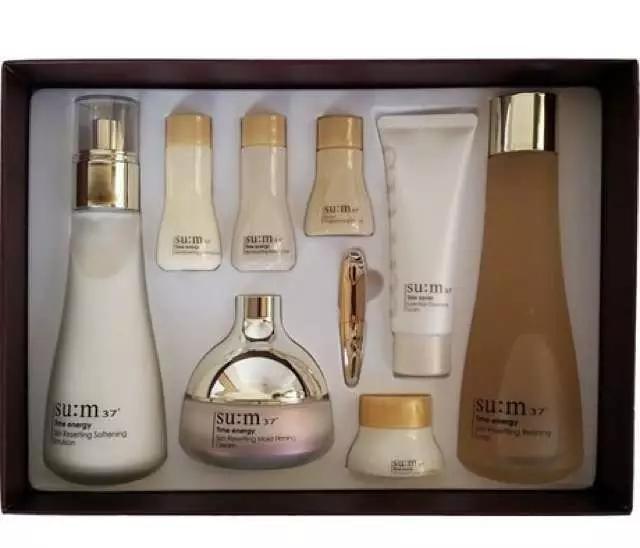 母亲节妈妈妆容,母亲节回家该给母亲带什么