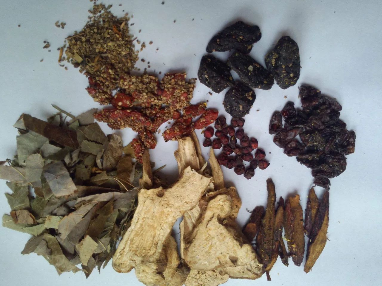 哪些中药材适合放冰箱里,冰箱里存放什么药材好些