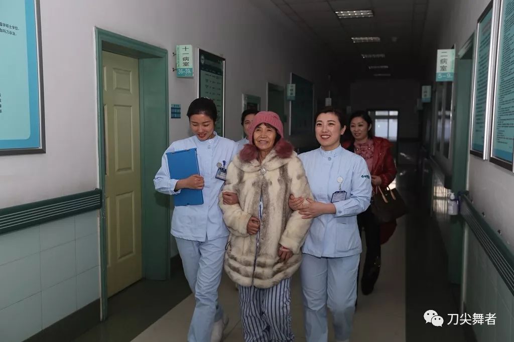 感恩一路走来有你懂我,万语千言感恩在心