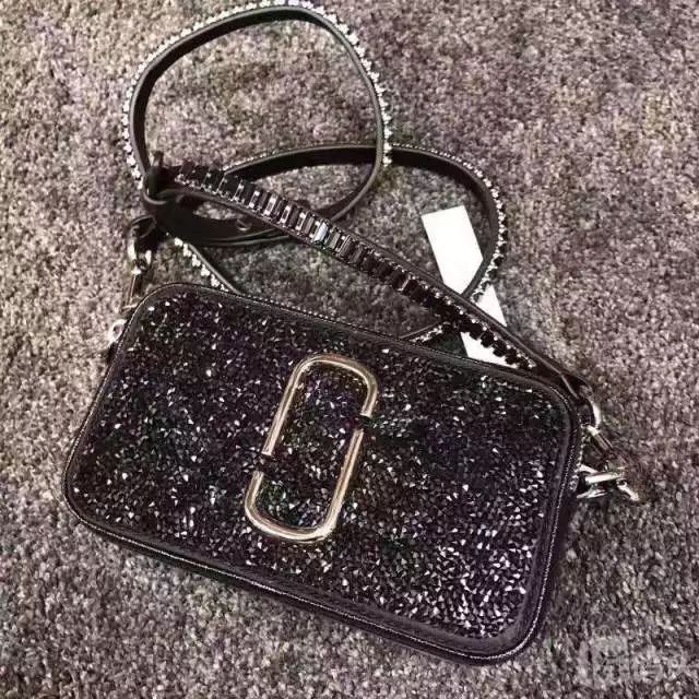 1000元左右的轻奢包包,1000左右轻奢包包推荐