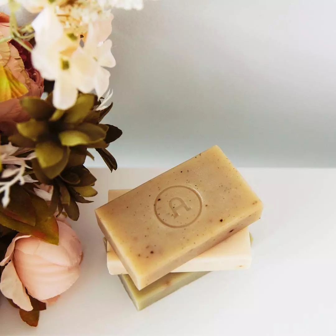 这些酒店里的润肤露、香皂不顺回家｜损失可太大了……