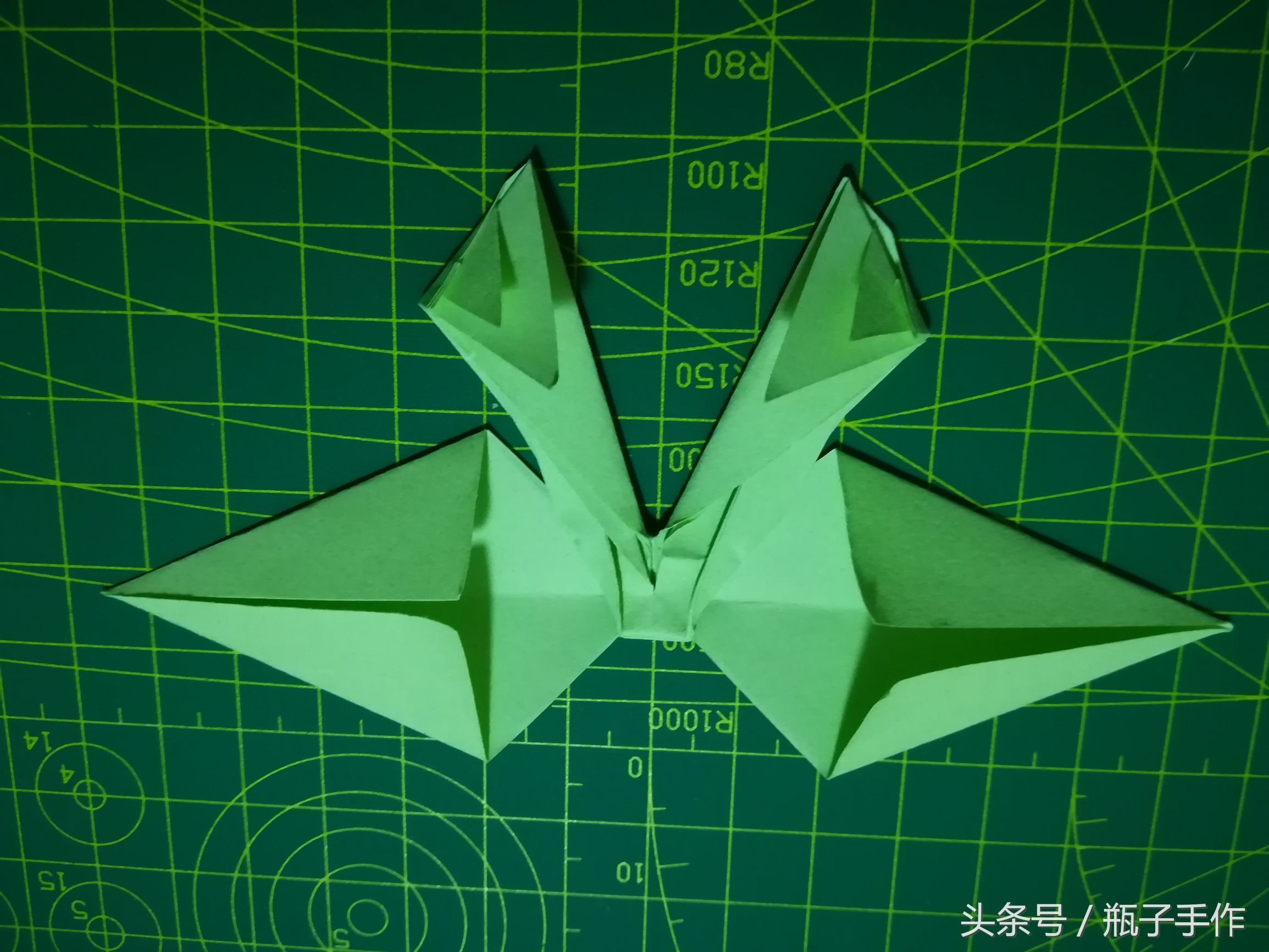 手工diy礼物折纸蝴蝶结,蝴蝶结折纸教程简单不用胶