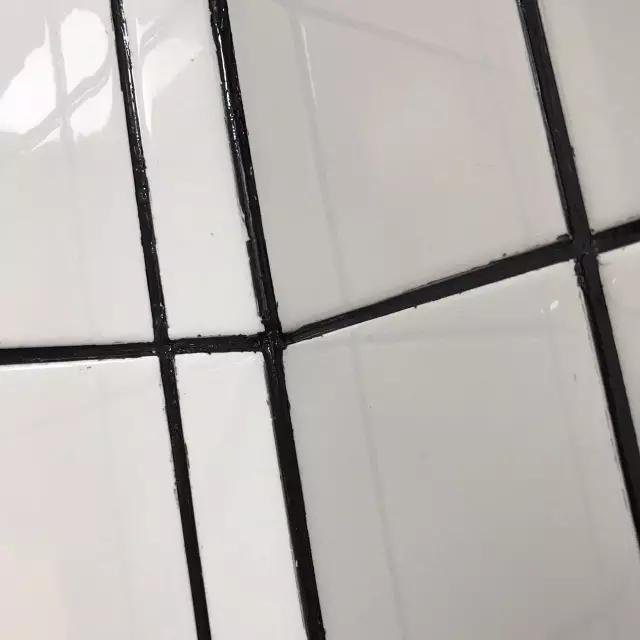贴瓷砖的4大血泪教训,瓷砖贴不好是砖问题还是手艺问题