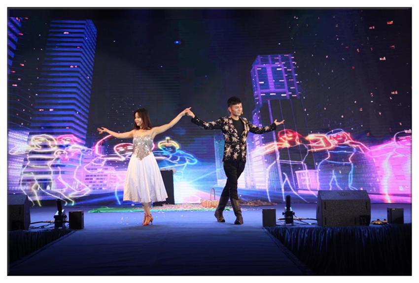 中梁地产江西区董事长,中梁地产城市展厅荣耀启封