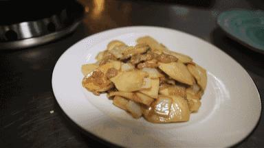 年糕吃法原来这么多样,年糕软糯香甜好吃得很