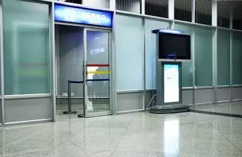 婴儿第一次坐飞机需要注意什么,第一次坐飞机出差需要注意什么