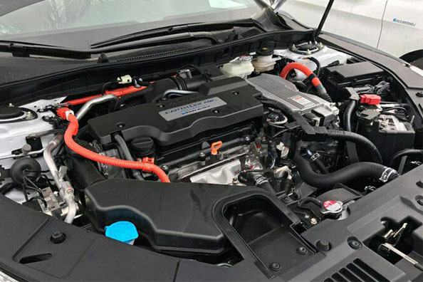 丰田双擎跑高速省油吗,雷凌双擎跑高速省油吗