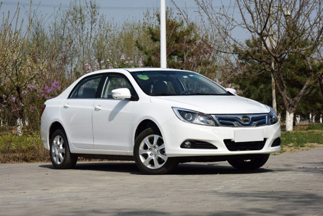 还买啥汽油车，这些电车个个续航300km，15万买来上班一周不用管