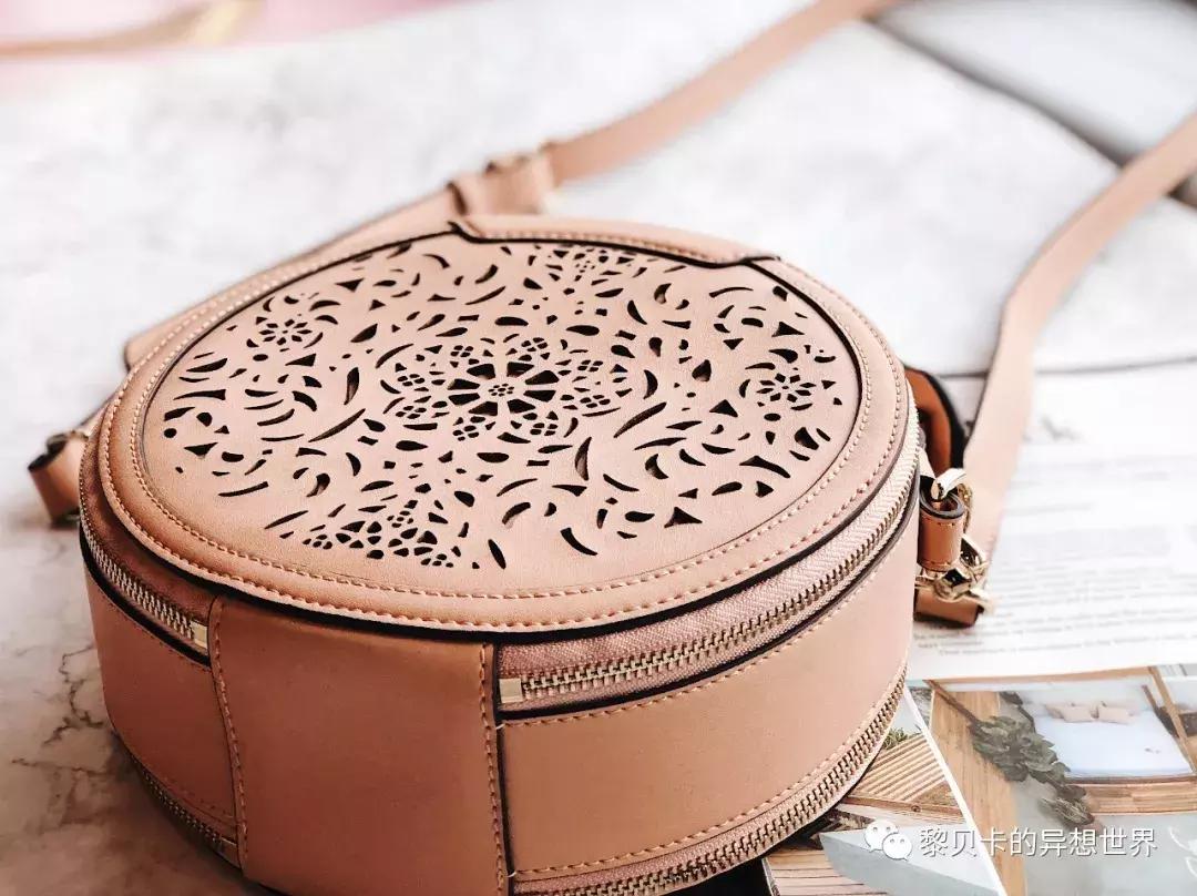 从上百只包里,她们精挑细选了这9只最爱的年度好包