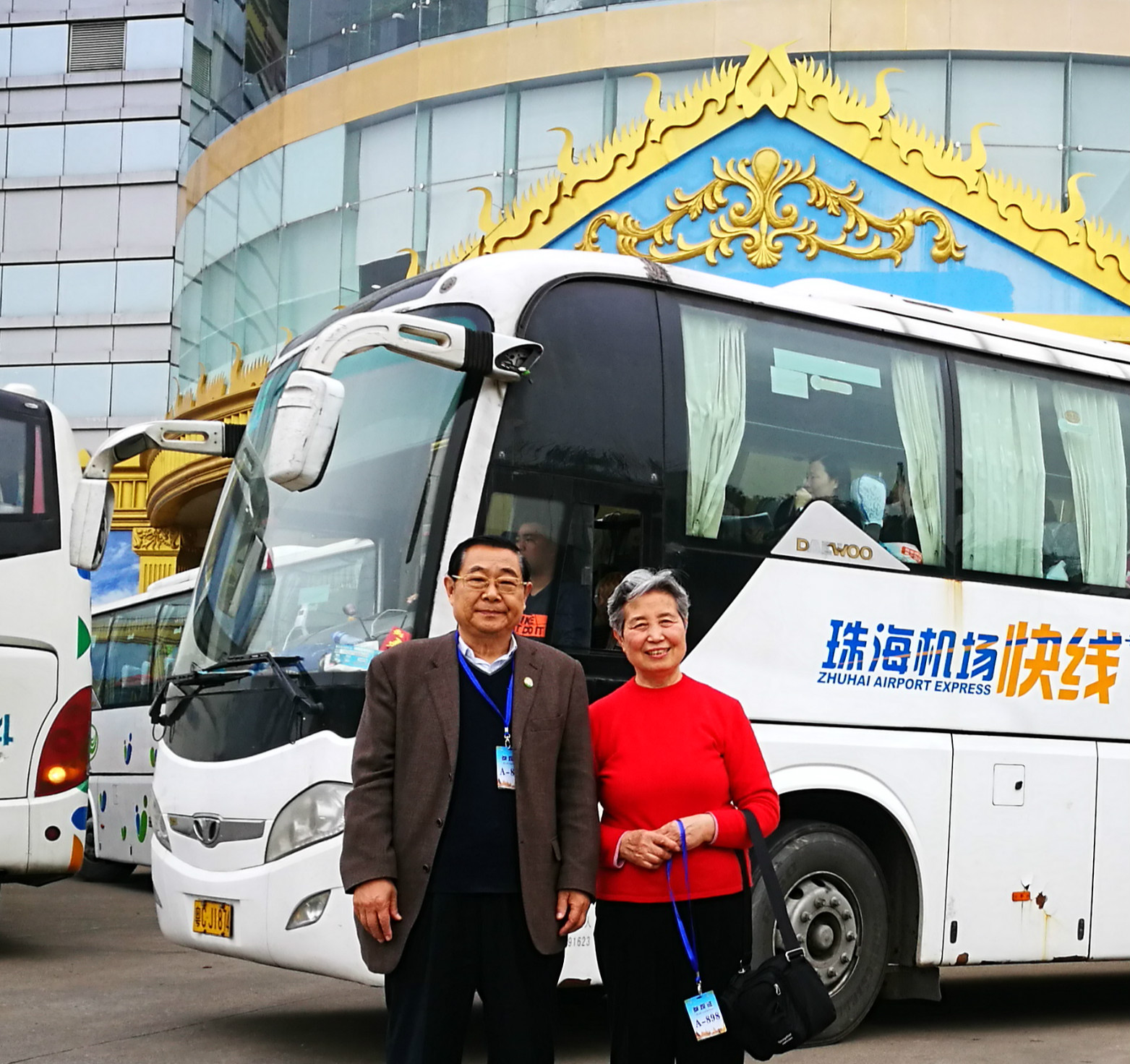 新年出发新征程图片,南方新年游街