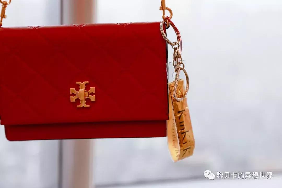 从上百只包里,她们精挑细选了这9只最爱的年度好包