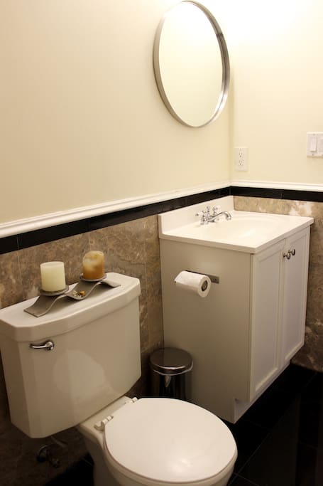 跟合肥闺蜜合租60平公寓，简单改装很温馨，房东看了竟免一月房租