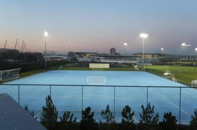 曼城俱乐部有多豪华,曼城超豪华训练基地多大